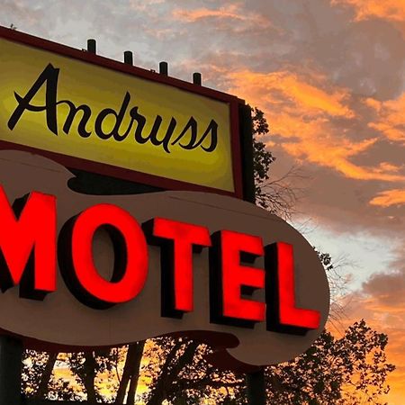 Andruss Motel Walker ภายนอก รูปภาพ